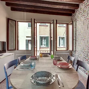 Apartment Rugabella Rialto Deluxe By Wonderful Italy, Venedig