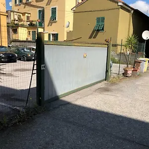 la-darsena-la-spezia.hotelitalianriviera.com/